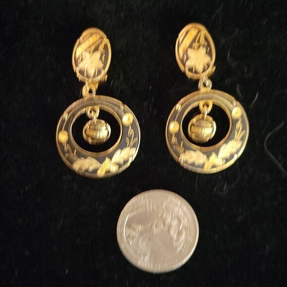 Spanish Damascene Dangle Circle Black Gold Inlaid Earrings Flowers Feathers - Picture 6 of 7